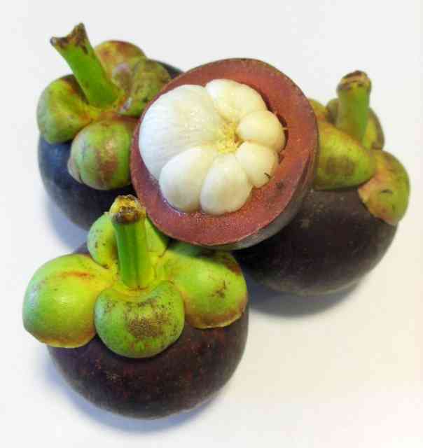 10 uitstekende Mangosteen-eigenschappen voor de gezondheid