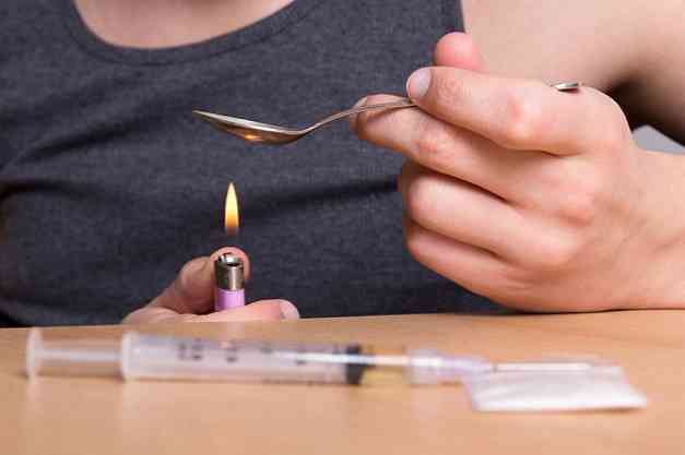15 A rövid és hosszú távú heroin hatása