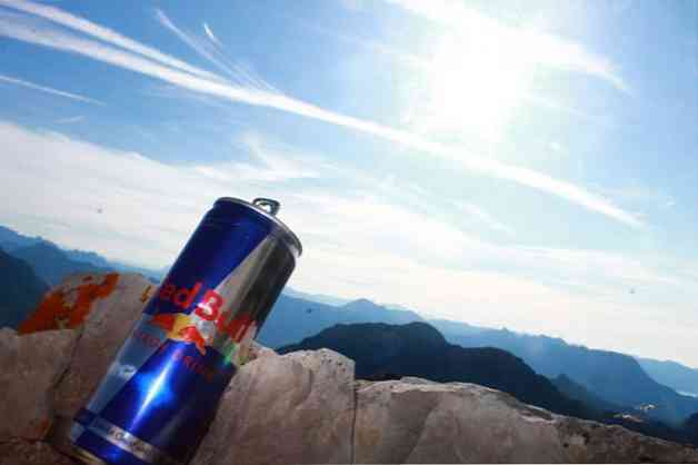 The history, ingredients and effects of energy drinks in: Orvosi Hetilap Volume Issue 47 ()