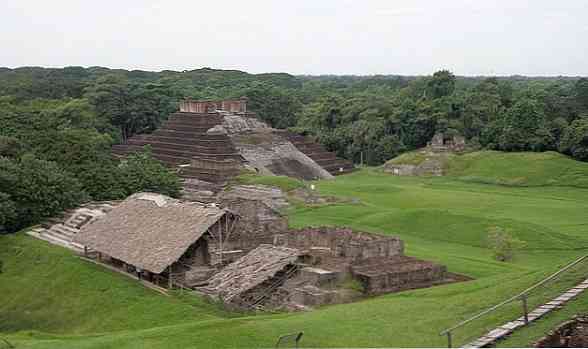 De 15 mest fremragende Olmec kulturegenskaper