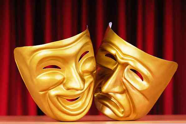 15 תכונות התיאטרון החשוב ביותר