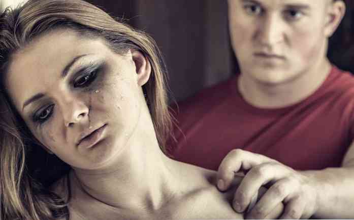 Фази, симптоми, лечение на синдром на жена, насилвана от жена