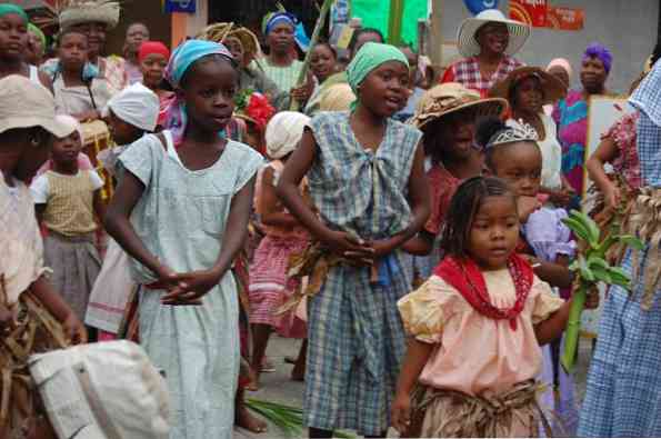 Garifuna Costume Hovedegenskaber