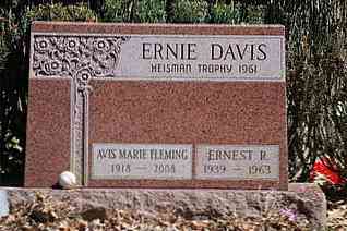 Ernie Davis Življenjepis