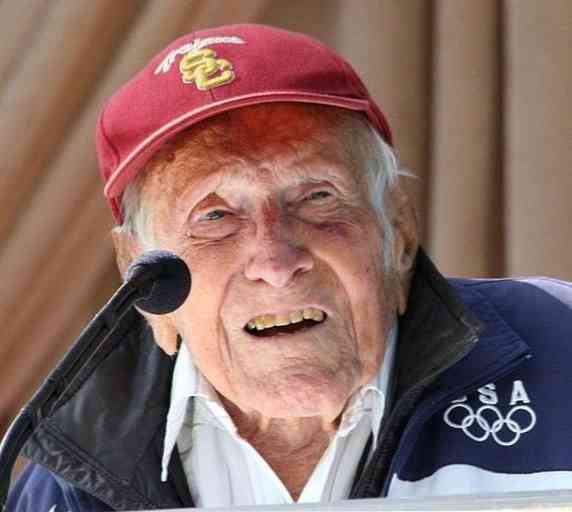 Louis Zamperini Biografija