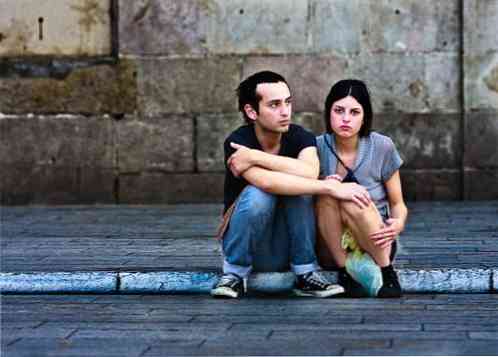 커플의 독성 관계 15 가지 가장 일반적인 증상