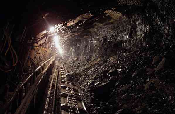 Charakteristiky těžebního průmyslu, typy, efekty a příklady