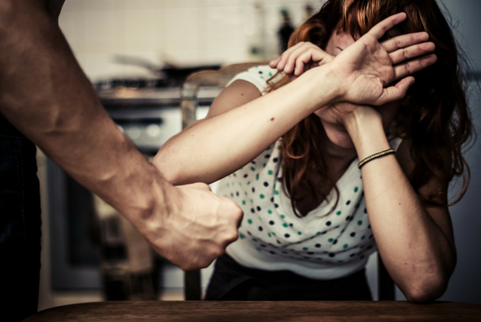 العنف الجنسي 10 يشير إلى أنك ضحية